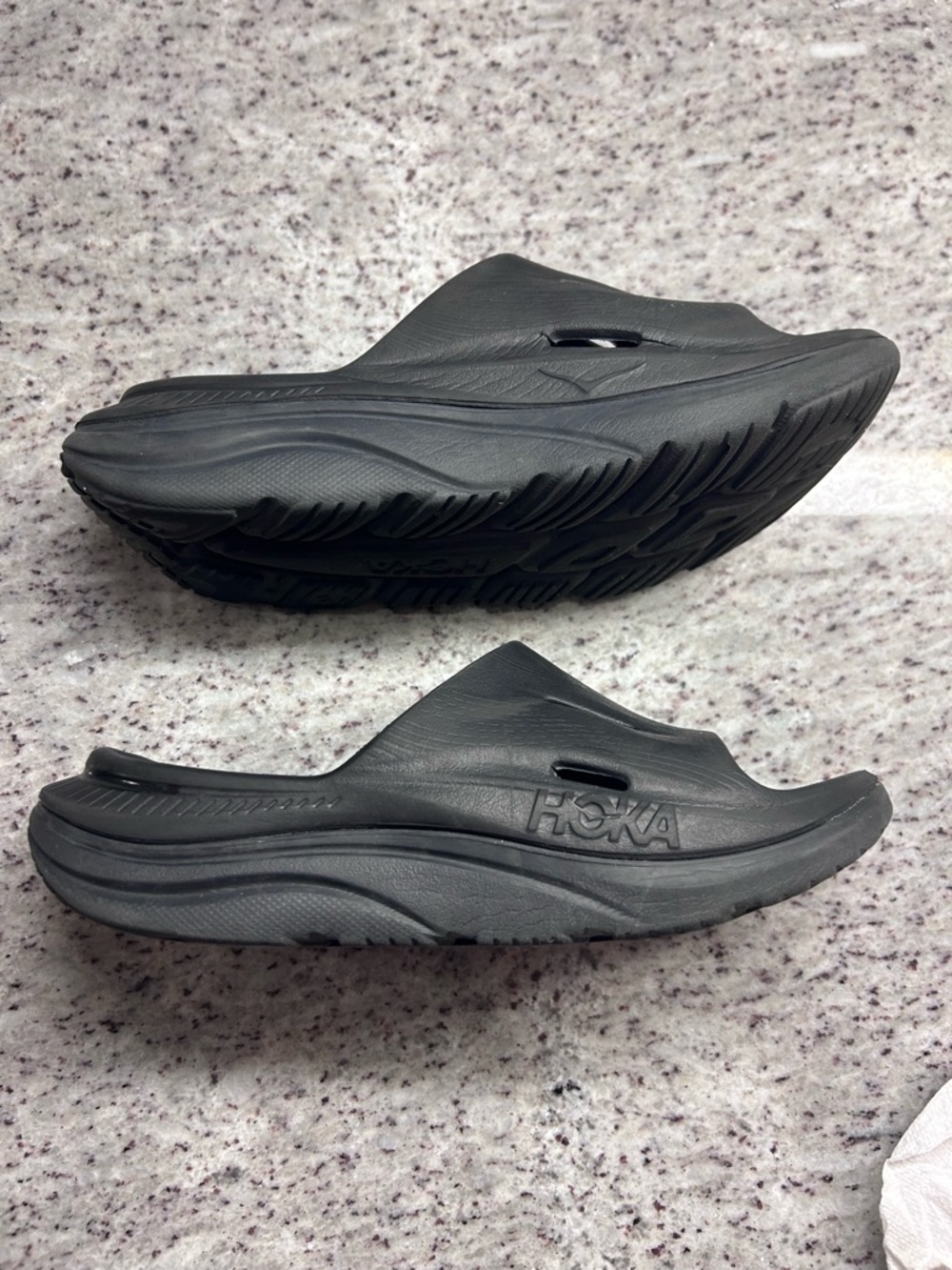 Hoka Youth Black Ora Recovery Slip-On Foam Slide Sandals size 5 youth - Picture 6 of 7